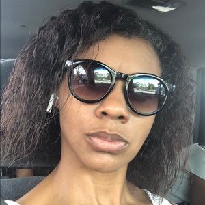 Meet your Posher, Elinor